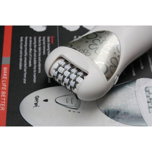 Эпилятор Gemei GM-3061 4 в 1 с бритвенной насадкой