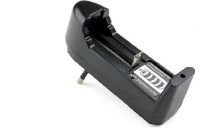 Зарядний пристрій для акумуляторів 18650 3.7 V BLC-001