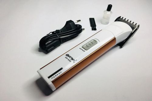 Акумуляторний тример для стрижки волосся GEMEI GM-698