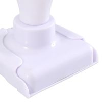 Світлодіодна підвісна LED лампочка світильник Stick Up Bulb BJ - 6706 на батарейках, Настінний нічник від батарейок зі шнурком на стіну шафи білий