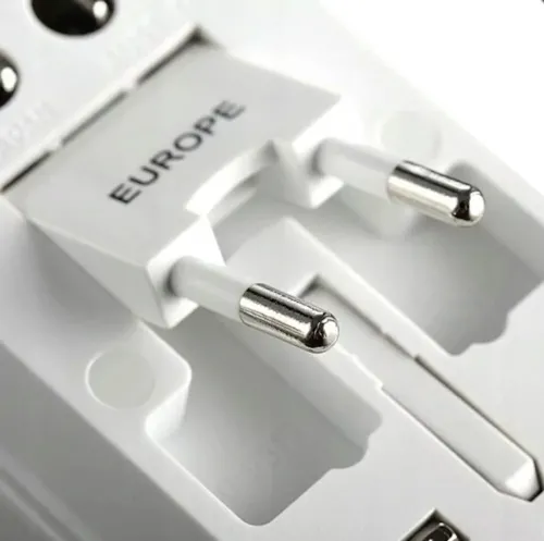 Універсальний мережевий перехідник штекер в розетку 1000 mA Universal adaptor SL-823 2USB, Адаптер для розетки EU UK US CA Japan з юсб для подорожей