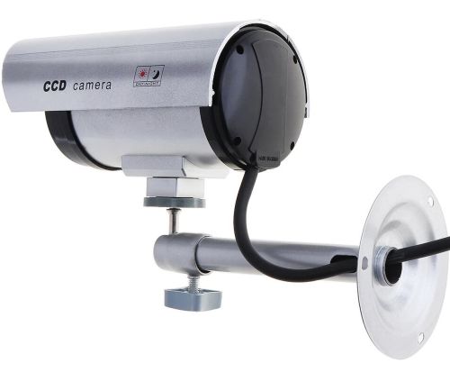 Вуличний муляж камери DUMMY IR CAMERA RR201 з миготливим світлодіодом, зовнішня камера обманка на батарейках, відеокамера-обманка з ІЧ-підсвічуванням