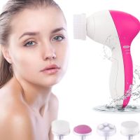 Електричний жіночий масажер для обличчя 5 в 1 Multifunction Face Cleaner AE-8782C 5 насадок, Масажна щітка зі змінними насадками на батарейках