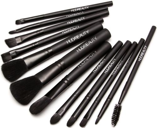 Набір кистей для макіяжу Huda Beauty 12 штук, Кисті для професійного макіяжу очей, губ і обличчя, пензлики в металевій коробці