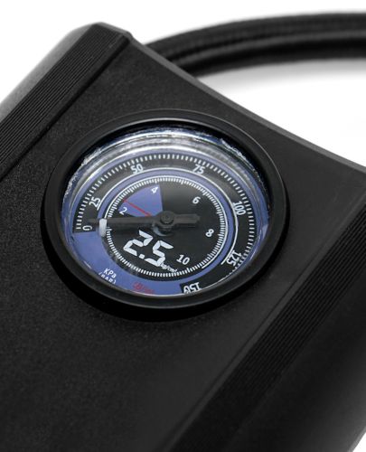 Автомобільний повітряний компресор Charge Pump CQB002 3600mAh акумуляторний автокомпресор з ліхтариком і дисплеєм, насос для підкачки шин 150 PSI